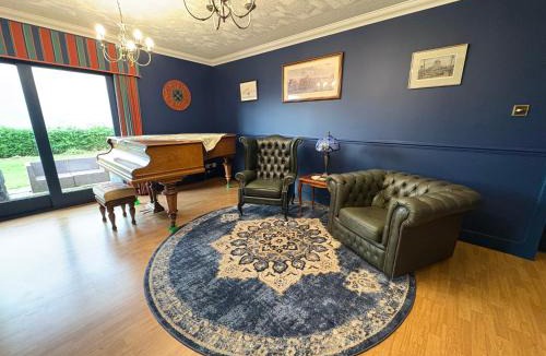 Dingwall House | Abalone Accommodation