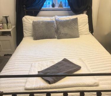 Hengoed House | Abbey Meadows View ABB