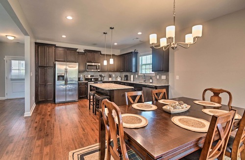 Aberdeen House | Aberdeen Getaway < 6 Mi to Pinehurst Resort!