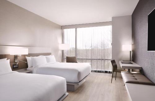 Barclay Downs Hotel | AC Hotel by Marriott Charlotte SouthPark