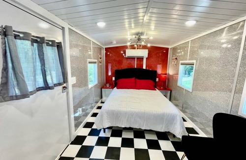 Clyde Other | Accommodation ∙ 1 bedroom ∙ 2 guests