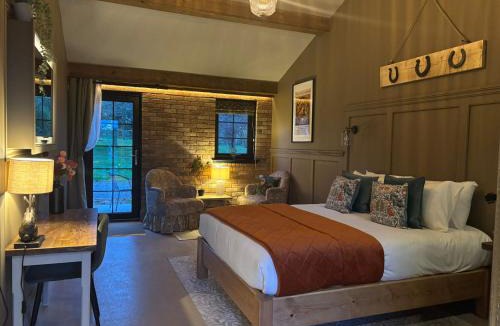 Cleeve House | Accommodation Bristol Airport