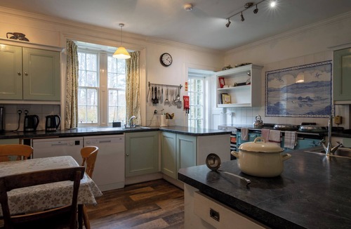Oban Cottage | ACHNACLOICH, family friendly, with a garden in Connel, Argyll & Bute