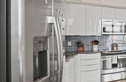 Third Ward Condo | ACS-2205-Uptown Charlotte-Studio w/Roof Top Pool