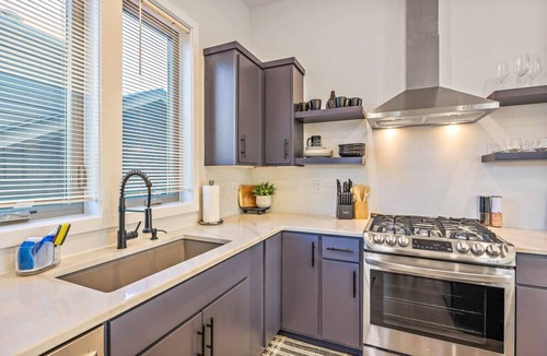 East Nashville Villa | Adjacent townhomes, 8 rooms, 2mi to DT, City View