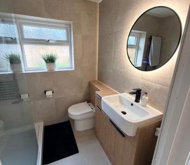 Abbots Langley House | Adrian Cottage