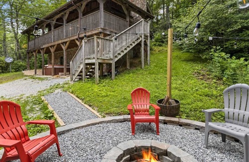 Linville Falls Cabin | Adventurous Cabin Near Hiking Trials