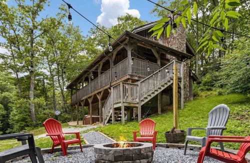 Linville Falls Cabin | Adventurous Cabin Near Hiking Trials
