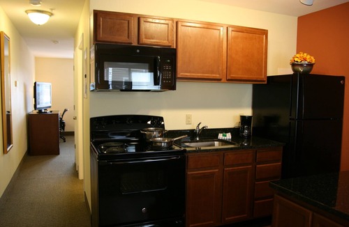 Mooresville Hotel | Affordable Suites Mooresville LakeNorman