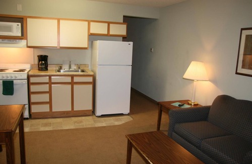 South Salisbury Hotel | Affordable Suites Salisbury