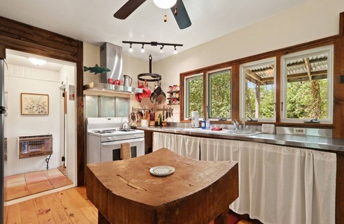 Foscoe Ski Chalet | Alamo River House-Open for Bookings!River Front with HOT TUB!