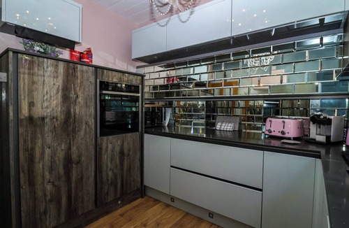 West Looe Cottage | ALBANY, pet friendly, country holiday cottage, with a garden in Looe