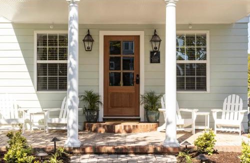 Northeast Virginia Beach Bed & Breakfast | Albermarle #202 Inn at Old Beach