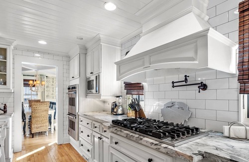 Swansboro House | Alex Moore House - Historic Swansboro, Historic Home - What Could Be Finer!