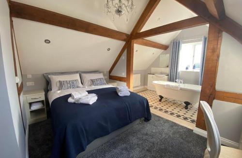 Putley Bed & Breakfast | Alexander Park B&B