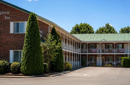Sparta Hotel | Alleghany Inn Blue Ridge