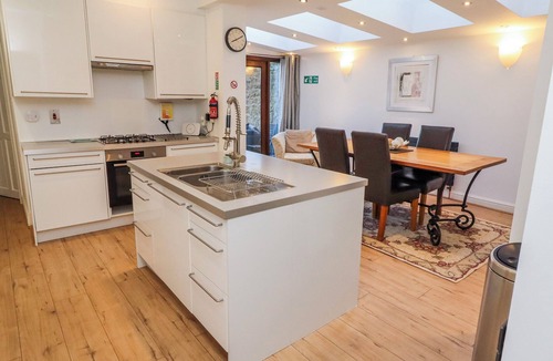 Alnmouth Cottage | ALNBANK, pet friendly, country holiday cottage in Alnmouth