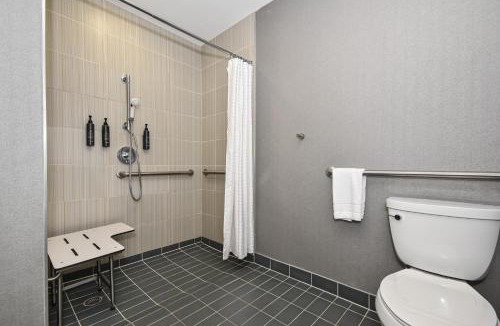 Charlotte Center City Hotel | Aloft Charlotte City Center