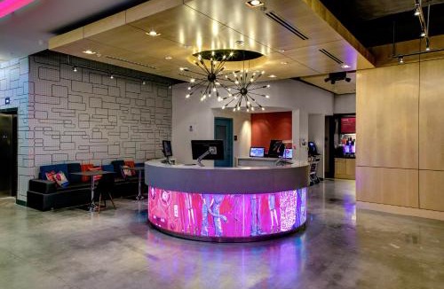 Downtown Hotel | Aloft Durham Downtown