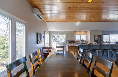 Blowing Rock House | Alpenglow - App Ski Mountain! Views! Yard!