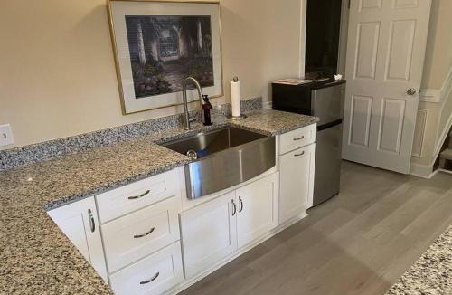 North Hills House | Amazing Location - Walk Across To North Hills