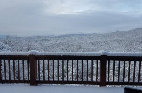 Pisgah Forest House | Amazing Mountain Views - 5 Bedrooms. 4.5 bathrooms