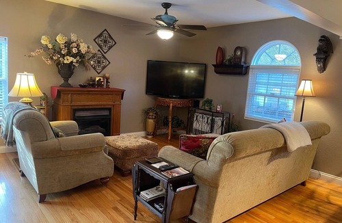 West Jefferson House | Amazing Price for a Two Bedroom Getaway, in the High Country