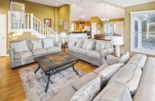 Whalehead Beach House | Amazing Sunsets. Sound Views. Private Pool.