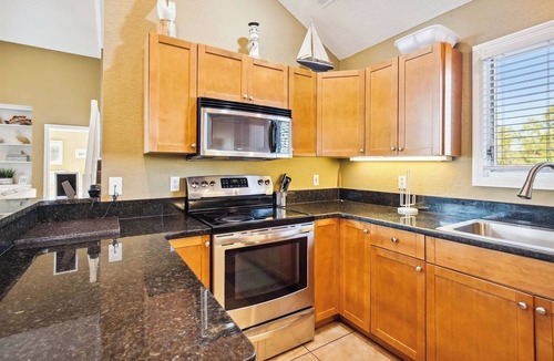 Whalehead Beach House | Amazing Sunsets. Sound Views. Private Pool.