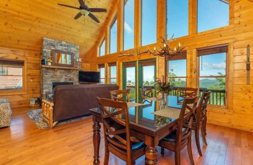 Wolf Laurel House | Amazing VIEWS Hot Tub Pool Table Fireplace