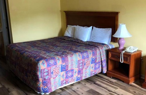 Arlington Hotel | Americas Best Value Inn - Jonesville