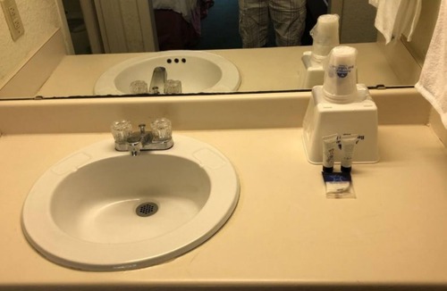 Wilson Apartment | Americas Best Value Inn Wilson - UNIT 2 (one bed) ground floor