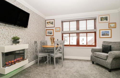 Keswick House | Andra Ghyll