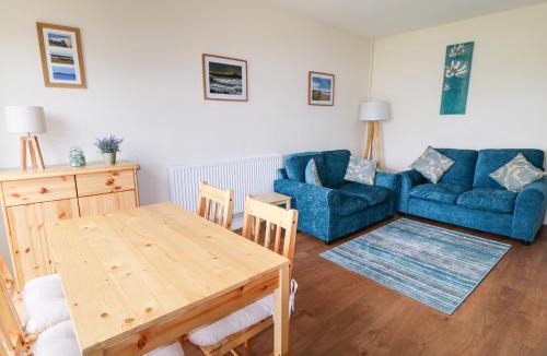 Rhoscolyn House | Anneddle