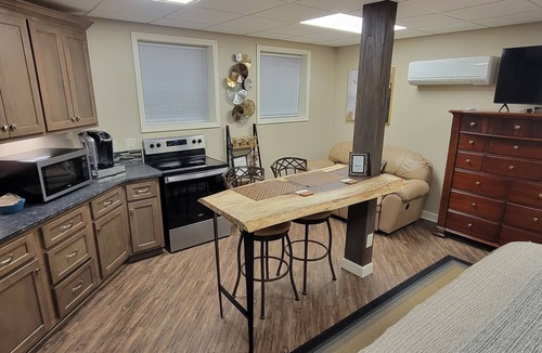 Lenoir Apartment | Apartment at the base of the Blue Ridge Mountains