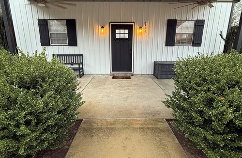 Deep Run Apartment | Apartment on the farm