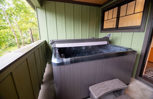 Blowing Rock Apartment | Appalachian at Main and Pine