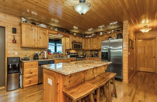 Piney Creek Cabin | Appalachian Mtn Cabin Near New River State Park!