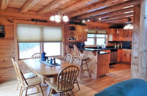 Lake Lure Cabin | Appalachian Sunrise