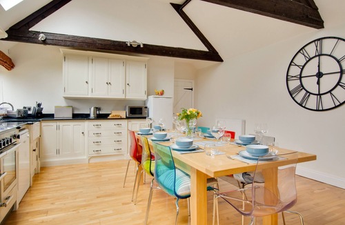Docking House | Apple Tree Barn - Four Bedroom House, Sleeps 7
