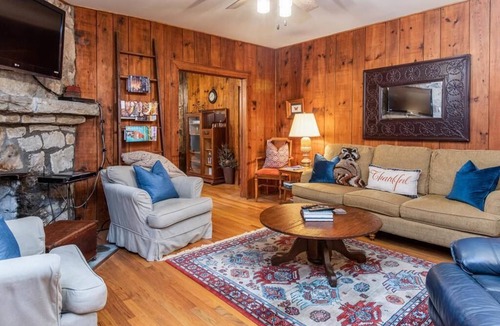 Hendersonville Cabin | Apple Valley Cabin; secluded, Hendersonville, private historic cabin with stream and more!
