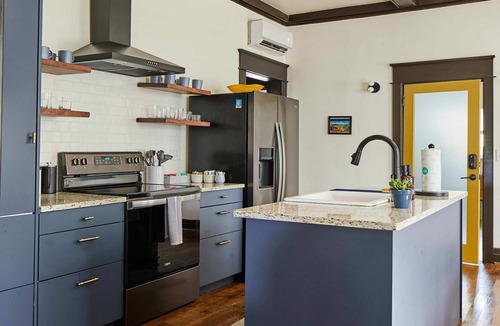 Five Points South Apartment | Apt1 Charles - Step-free Accessible Dog-friendly