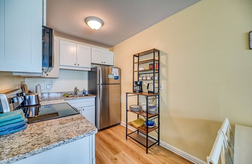 Sneads Ferry Condo | Arrr Place. Beachfront, 1 BR, pool & beach access. 2 Queens, 2 bunks