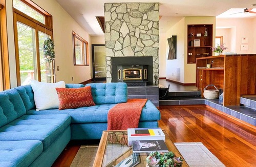Bakersville Cabin | Artful Self Restoration! Japanese Tub. 2-Sided Fireplace, Games