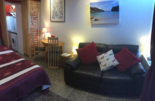 Tarbert Apartment | Artisan Studio