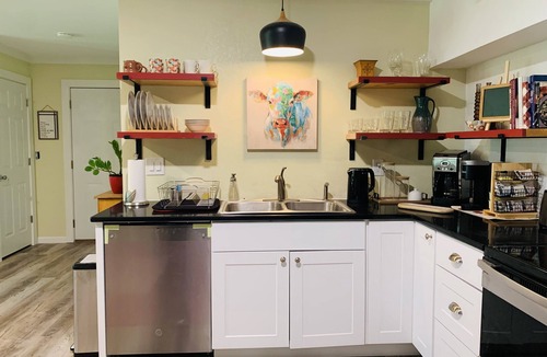 Canton Apartment | ASAP, Water and Power Available! Only 15 minutes to Asheville via Interstate.