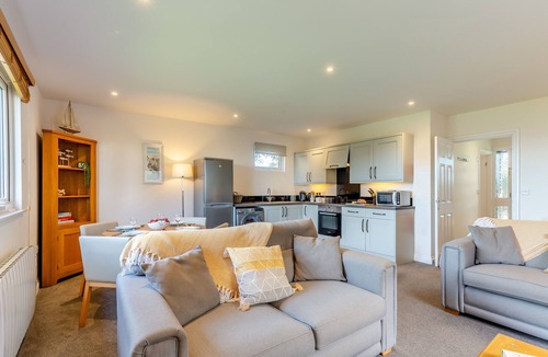 Par House | Ash at Trenython - Two Bedroom House, Sleeps 4