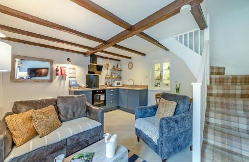 Dunstan House | Ash Cottage