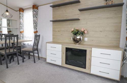 Denny House | Ash