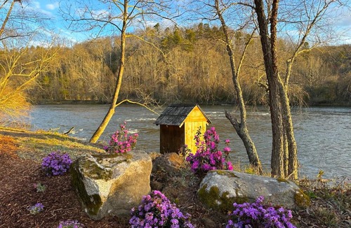 Arden Hotel | Asheville River Cabins